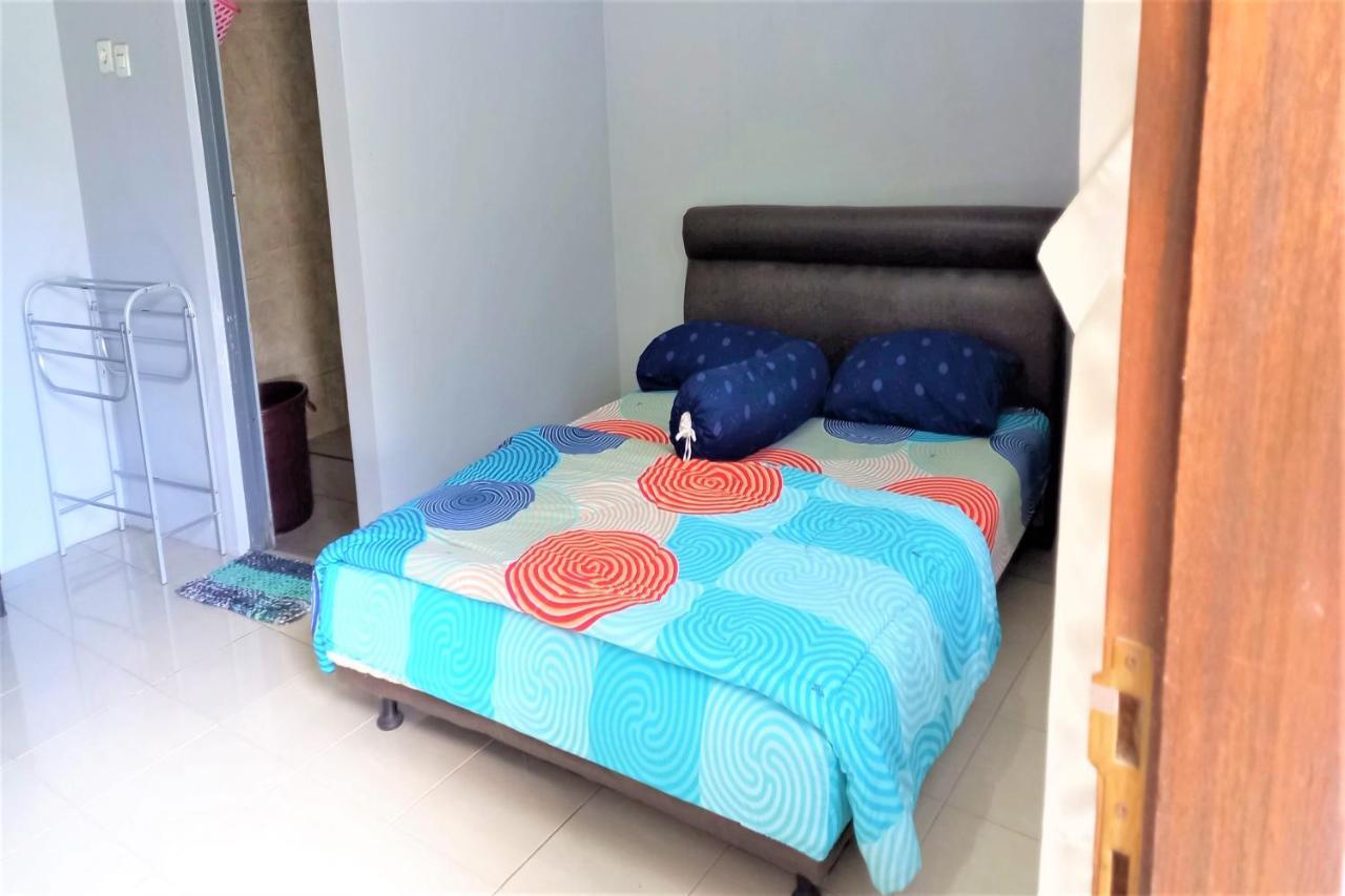 Nabila Syar'I Guest House Padalarang Exterior photo